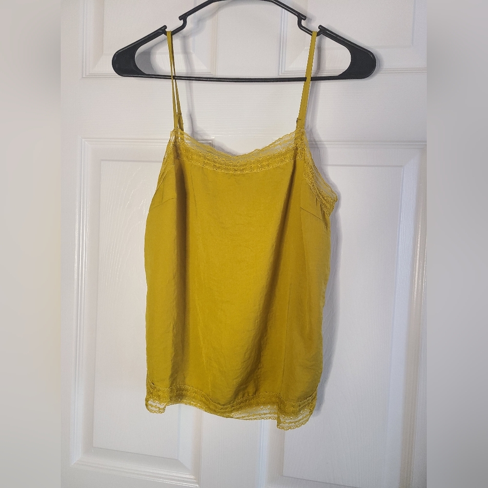 Abercrombie Cami Mustard color size M